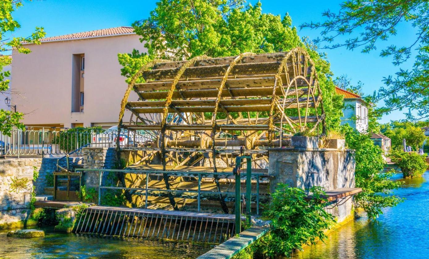 Vila La Velleronnaise Exteriér fotografie